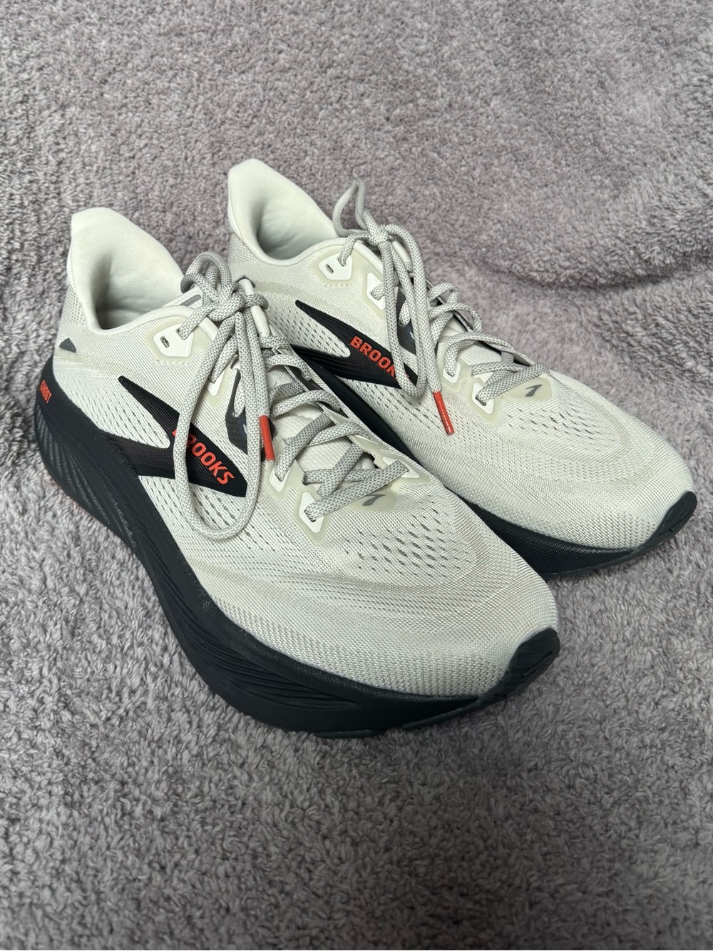 Brooks Ghost 18 Running Shoes